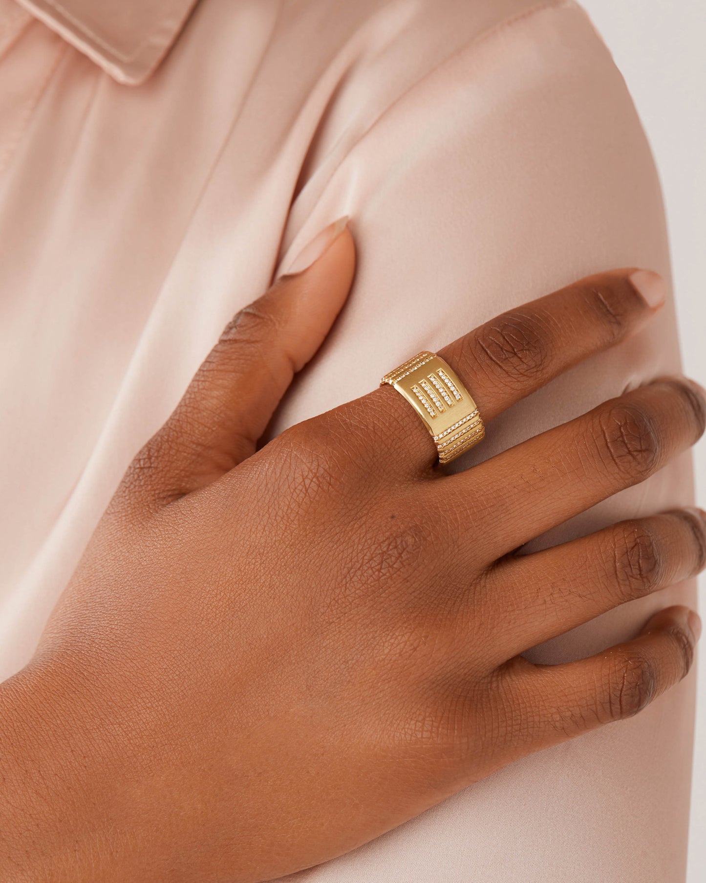 Spindle Cigar Band in Yellow Gold with Natural Diamonds
